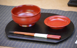 写真:うるしの器