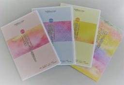 DVD1～3巻及び冊子の写真