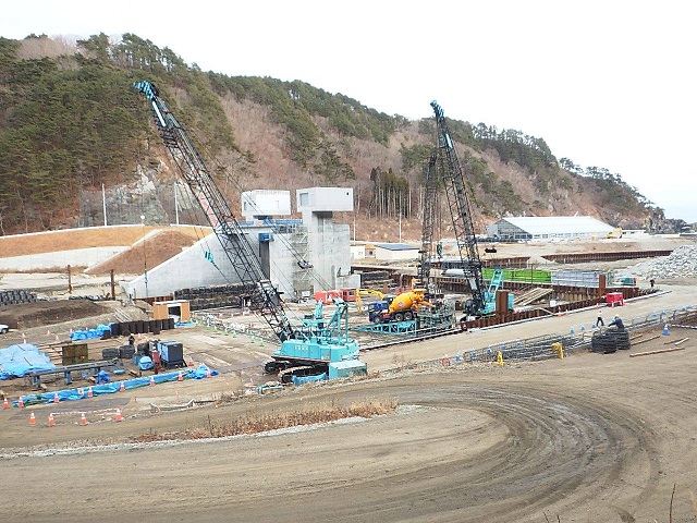 摂待水門　2019年12月の工事状況