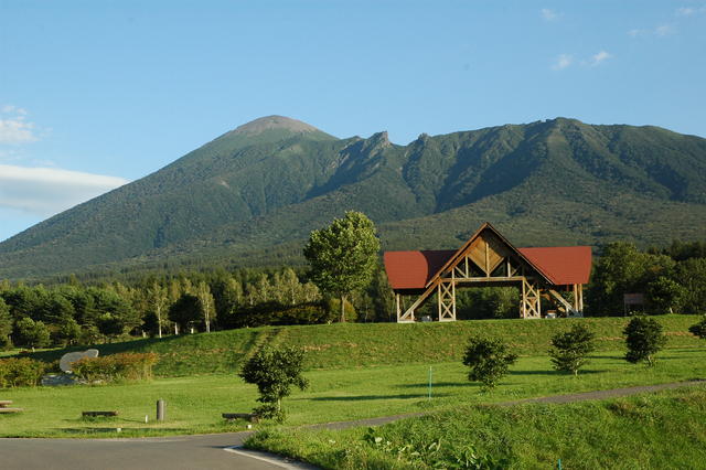 写真：みんなの広場からの岩手山