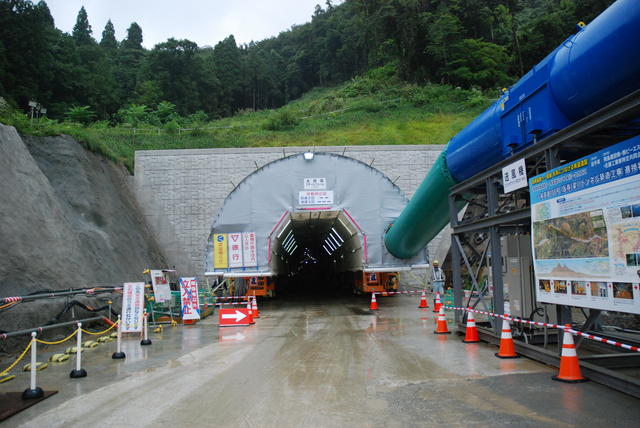 (仮称)梁川トンネル終点(北上市)側坑口部の写真