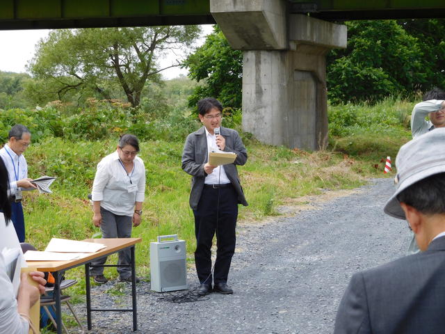 第3回委員会を進行する南委員長(岩手大学理工学部教授)の写真