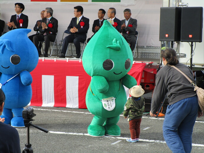 写真:開会式の一幕