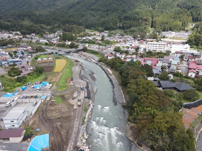 小本川 岩泉橋下流写真