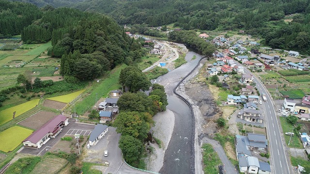 写真:尼額12