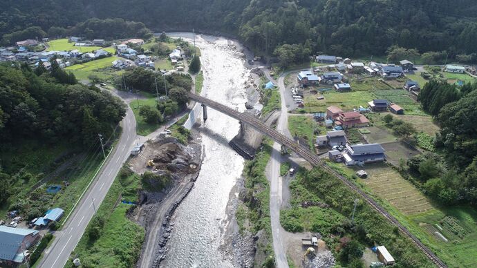 写真:尼額27