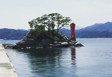 大槌港灯台（蓬莱島）の景観