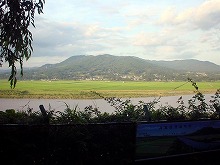 平泉町高館から見る束稲山の景観