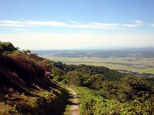 平泉町の束稲山　大文字キャンプ場上の眺望地点から見る北上平野のパノラマの景観