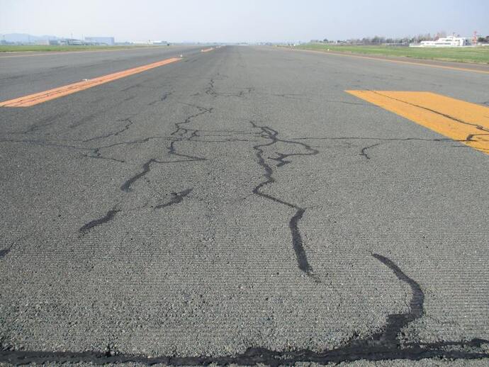 現在の滑走路面の写真