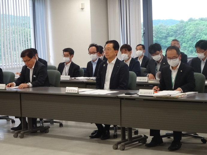 写真：岩手県競馬組合議会定例会