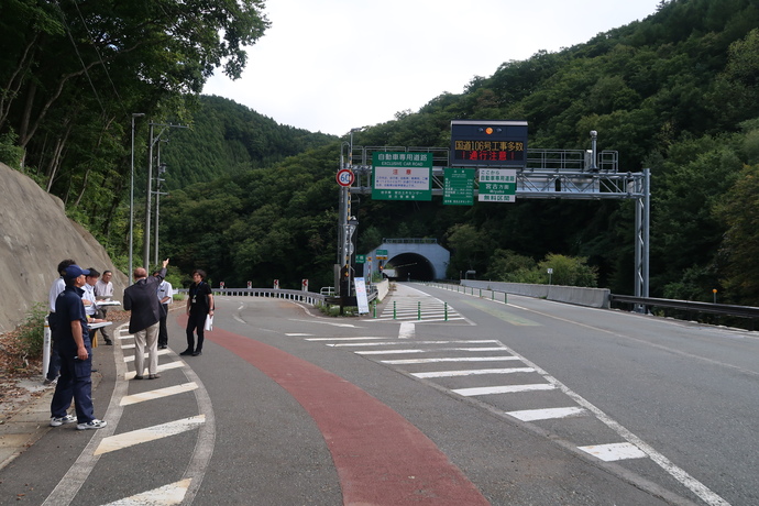 カーブミラーの整備要望箇所を確認(宮古市区界地区)
