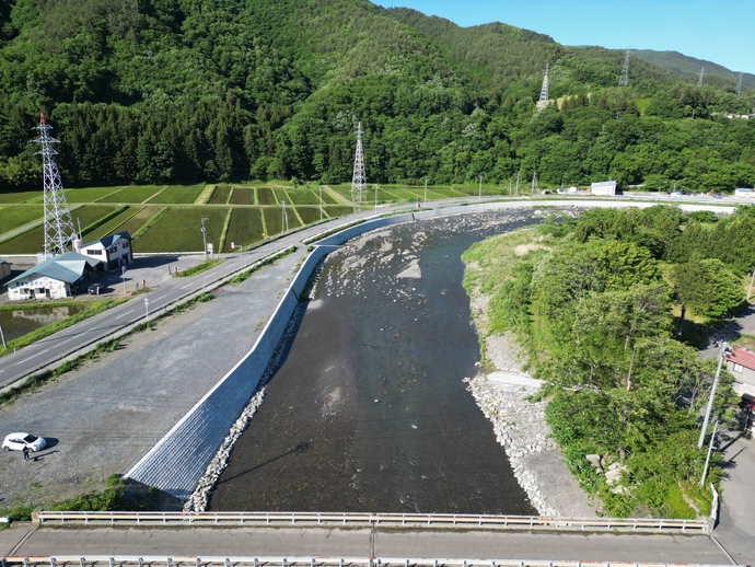【令和7年4月21日掲載】平成28年台風第10号豪雨災害に伴う岩泉町小本川の改良復旧工事の状況を、現地の写真でお知らせします！