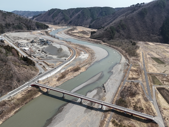 【令和7年4月24日掲載】平成28年台風第10号豪雨災害に伴う岩泉町小本川の改良復旧工事の状況を、現地の写真でお知らせします！