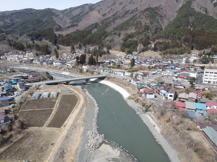 【令和7年4月25日掲載】平成28年台風第10号豪雨災害に伴う岩泉町小本川の改良復旧工事の状況を、現地の写真でお知らせします！