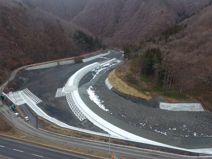【令和7年5月8日掲載】平成28年台風第10号豪雨災害に伴う岩泉町小本川の改良復旧工事の状況を、現地の写真でお知らせします！