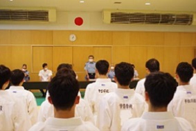 写真:逮捕術9
