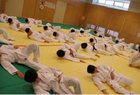 写真:逮捕術10