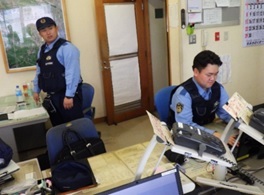 写真:制服実務研修1